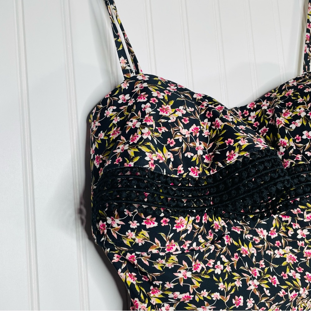 Kona Sol Floral Flounce One Piece Swimsuit - Picture 4 of 7